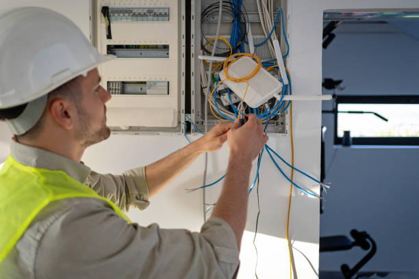 Best Commercial Electrician Services  in Canaan, CT